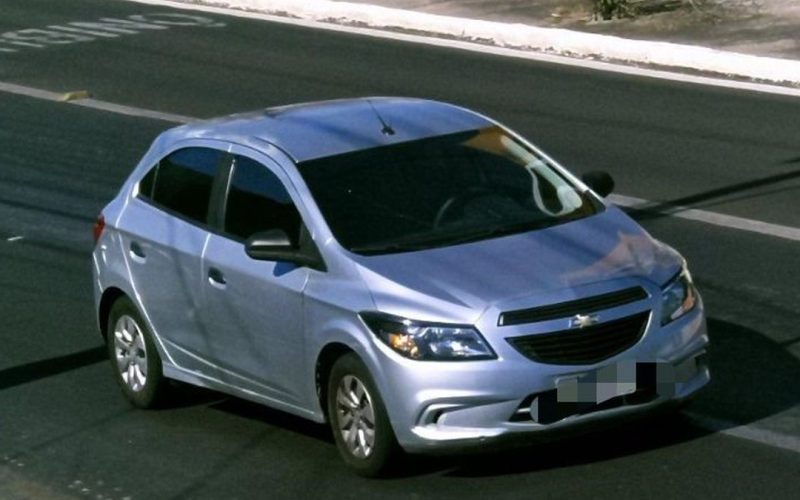 Carro alugado há 4 anos em Maceió é apreendido no Piauí; homem é detido