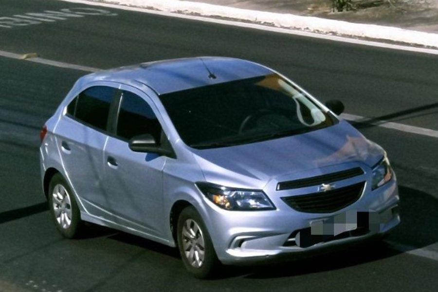 Carro alugado há 4 anos em Maceió é apreendido no Piauí; homem é detido