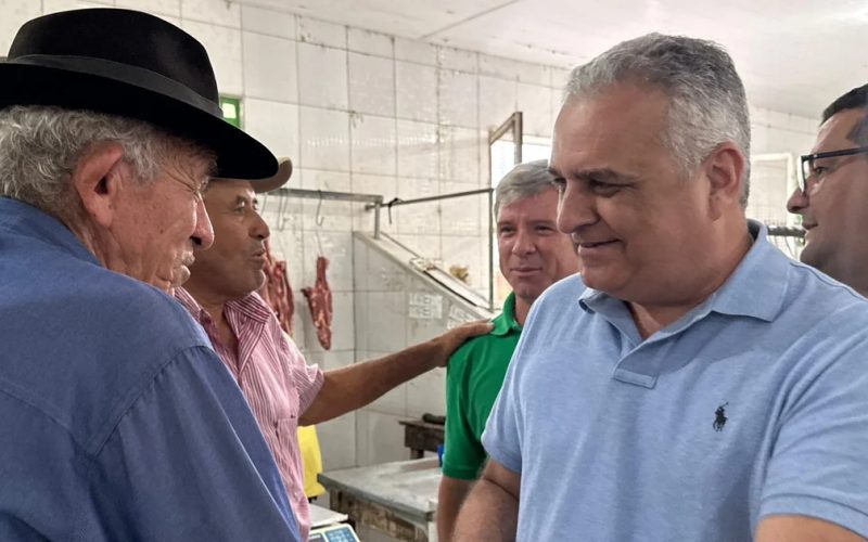 Alfredo Gaspar fortalece presença no Sertão e ganha apoio popular em agendas por Alagoas