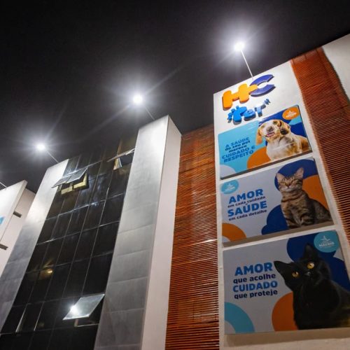 JHC celebra HC Pet e destaca atendimento veterinário gratuito em Maceió