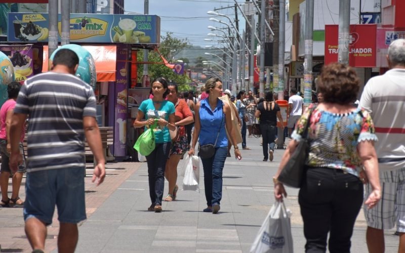 Fecomércio AL define datas de fechamento do comércio no Dia do Comerciário de 2026; saiba como será