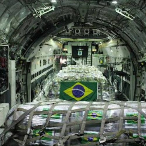 Brasil envia 21 toneladas de alimentos à Bolívia em meio à crise de desabastecimento