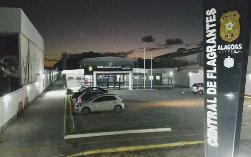 Ferro-velho é alvo de operação e proprietário é preso por tráfico em Maceió