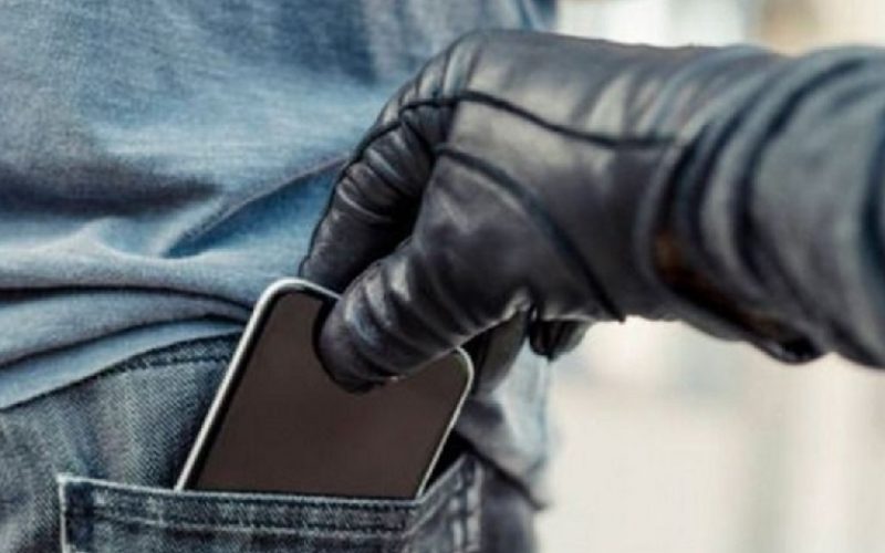 Companhia de Choque detém suspeito com celular furtado de vítima de homicídio