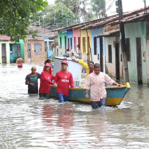 Semarh prevê chuva intensa, raios e risco de alagamentos em Alagoas nesta sexta (12)