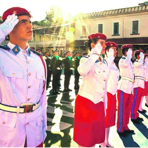 Escola Militar e Técnica ao mesmo tempo? Entenda projeto de ensino profissionalizante no sistema público federal