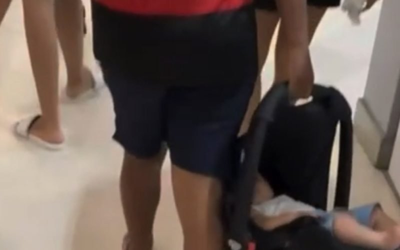 Denúncia acende alerta para transporte de bebê sem cinto em shopping de Maceió