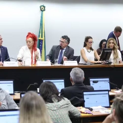 Fim da escala 6×1: Comissão que analisa proposta de redução da jornada de trabalho pretende ouvir três ministros