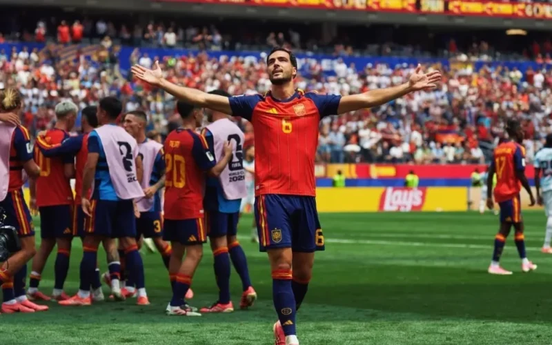 Falha do goleiro no fim coloca Espanha na semifinal da Copa do Mundo