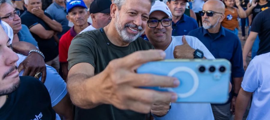 Líder na caminhada ao Senado, Arthur Lira recebe apoio das maiores forças políticas e populares de Igreja Nova