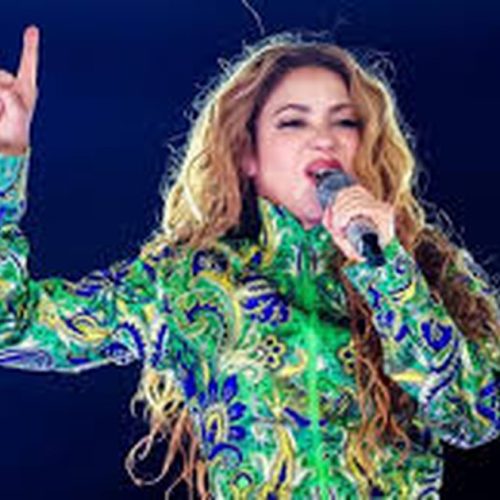 Shakira fala sobre realidade das mães solo brasileiras e questiona cobranças da sociedade: “É muito, né?”