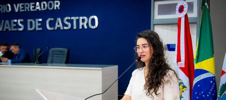 Teca Nelma parabeniza servidores de Maceió por mobilização que garantiu avanços nas carreiras