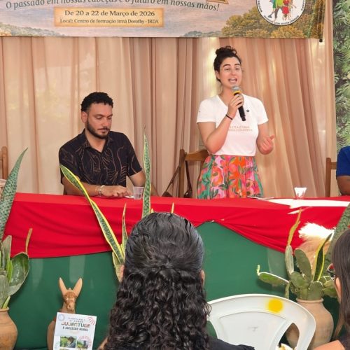 Em Igaci, Teca Nelma apresenta propostas para jovens do campo de Alagoas