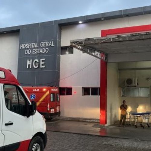 Autuado por defender a esposa: homem esfaqueia invasor que entrou em casa para matar a mulher