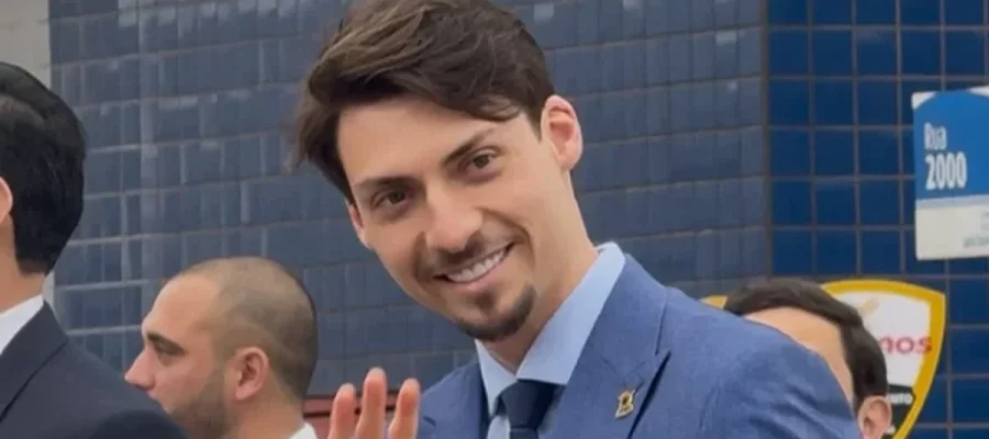 Jair Renan: filho de Bolsonaro pode perder vaga em comissão de Segurança de Balneário Camboriú por faltas