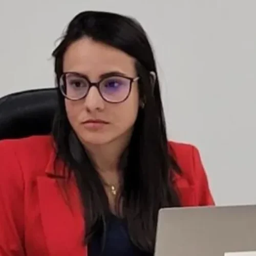Juíza morre após passar por procedimento de coleta de óvulos em clínica de reprodução assistida