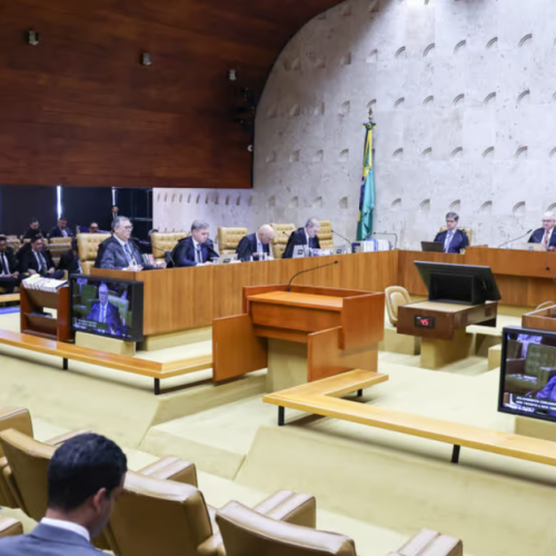 STF forma maioria e valida lei que garante igualdade salarial entre homens e mulheres