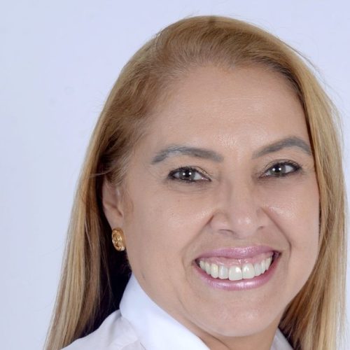 “Estou fora do cercado para lutar por Palmeira dos Índios”, afirma vice-prefeita Sheila Duarte