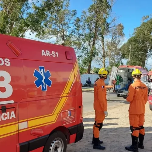 Idoso é atropelado após acidente entre moto e carro na zona rural