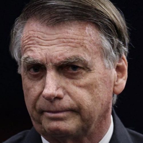 Petistas acionam TSE para barrar filme de Bolsonaro antes das eleições