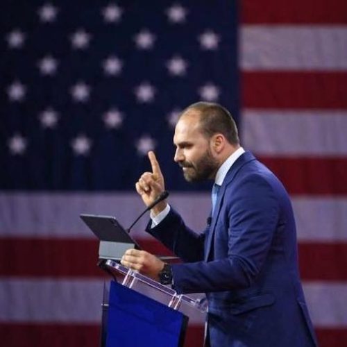 Conselho de Ética da Câmara arquiva pedido de cassação de Eduardo Bolsonaro