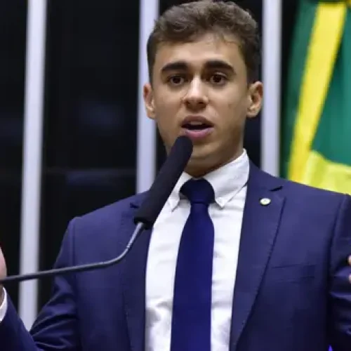 Nikolas Ferreira rebate pedido de prisão e acusa PT de perseguição