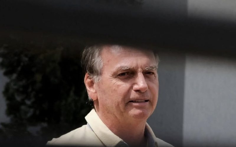 Bolsonaro segue com quadro persistente de desequilíbrio corporal, dizem médicos ao STF