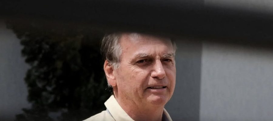 Bolsonaro segue com quadro persistente de desequilíbrio corporal, dizem médicos ao STF