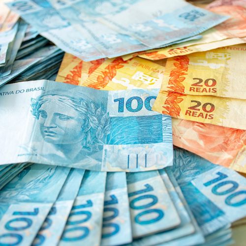 Explosão de R$ 4,2 trilhões em gastos públicos no Brasil: pra onde vai tanto dinheiro?