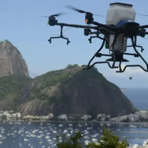Deputados aprovam criminalização de uso de drones por facções e define pena de até 12 anos