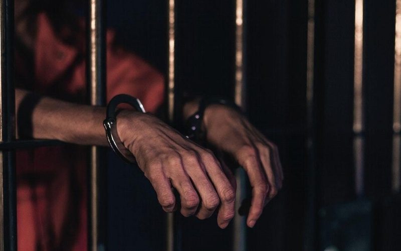 Homem é condenado a mais de 34 anos por matar vítima indefesa enquanto dormia