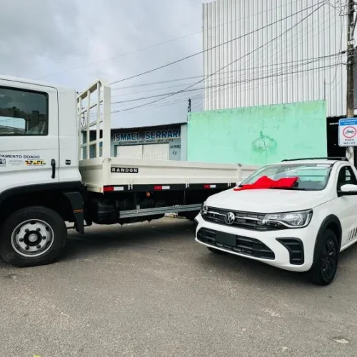 Prefeitura de Junqueiro recebe novos veículos para reforçar infraestrutura e recursos hídricos