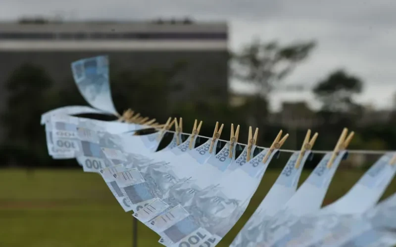 Atlas/Bloomberg: 47% acreditam em novo escândalo de corrupção no Brasil nos próximos seis meses