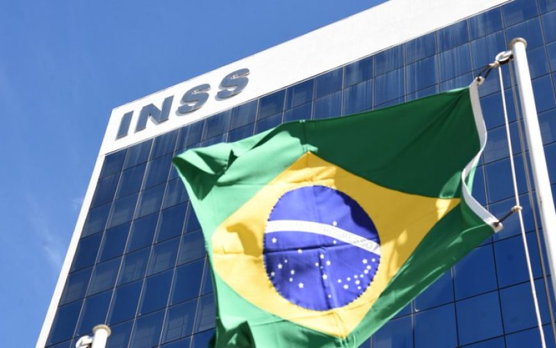 Documento mostra que INSS foi alertado sobre descontos indevidos desde 2018