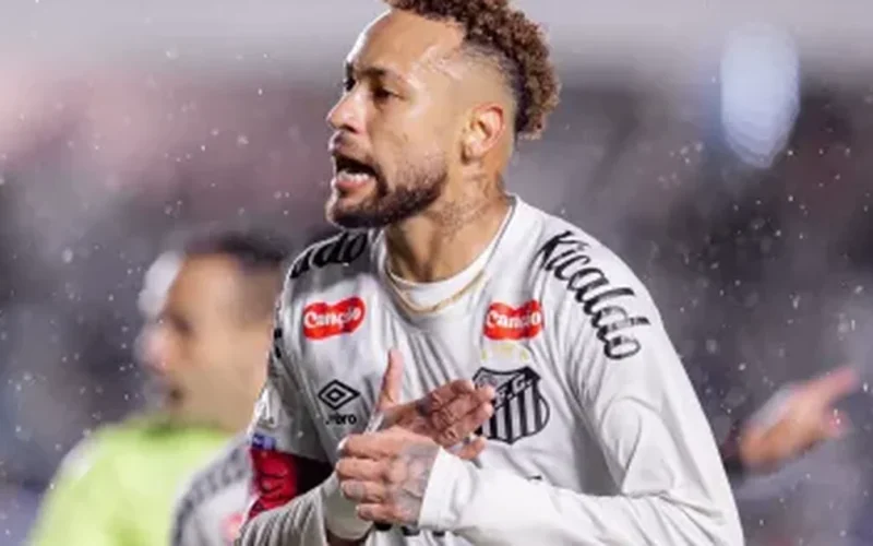 Neymar fica a um passo de ser convocado para a Copa após Ancelotti pedir informações ao Santos