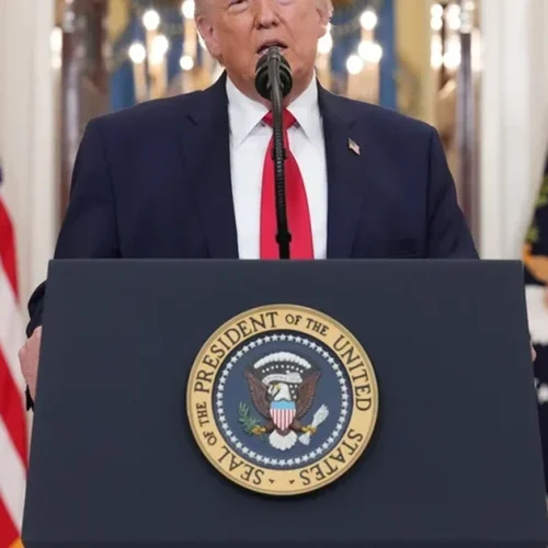 Em meio a cessar-fogo, Trump minimiza ataques ao Irã: “Foi só um tapinha”