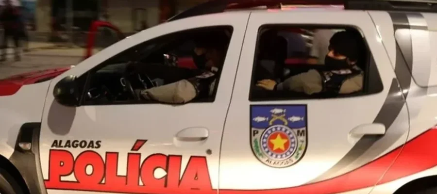 Homem invade residência e obriga moradora a “fazer Pix” de R$ 100 no Benedito Bentes