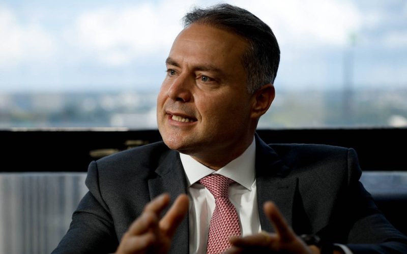 Em disputa “esburacada”, Renan Filho lidera índice negativo em Alagoas, aponta pesquisa
