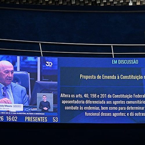 PEC que reduz idade de aposentadoria para agentes de saúde avança no Senado