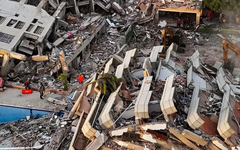 Sobe para 2.595 número de mortos em terremotos na Venezuela