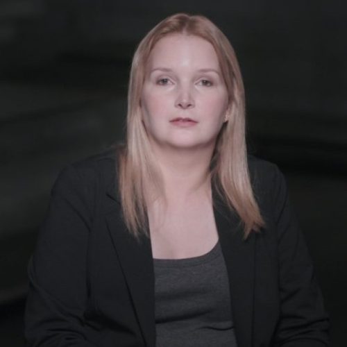 Em liberdade condicional, Elize Matsunaga diz acreditar no perdão do marido e fala em recomeço