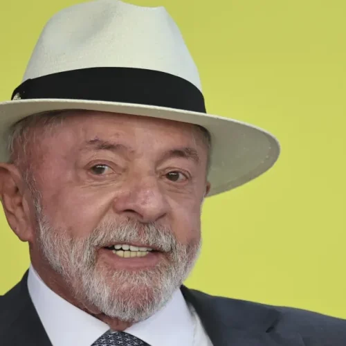 Saída de Marcola reorganiza campanha de Lula e amplia espaço para aliados próximos