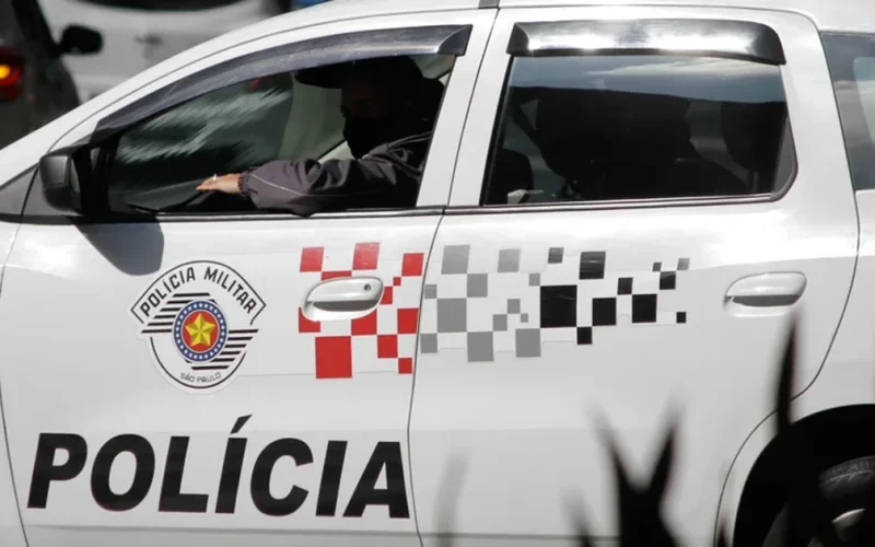 Mãe é presa após filha com Síndrome de Down denunciar abusos e cárcere privado