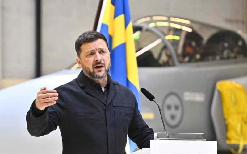 Zelenski propõe encontro com Putin e oferece cessar-fogo; Kremlin afirma que líder ucraniano pode ir a Moscou