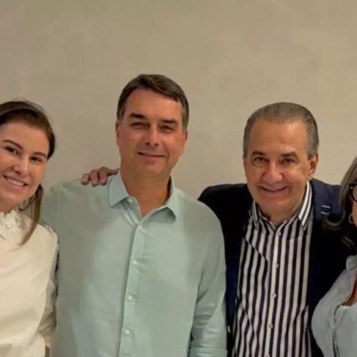 Malafaia declara apoio em Flávio Bolsonaro durante culto: “Sou amigo, não inimigo”