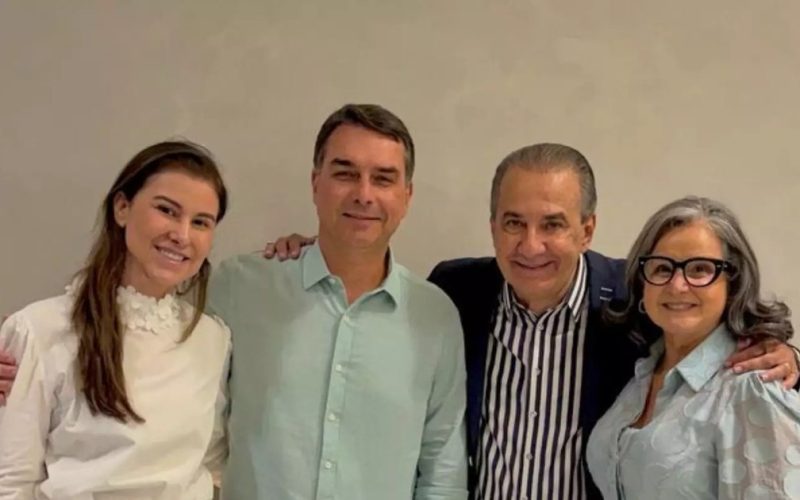 Malafaia declara apoio em Flávio Bolsonaro durante culto: “Sou amigo, não inimigo”