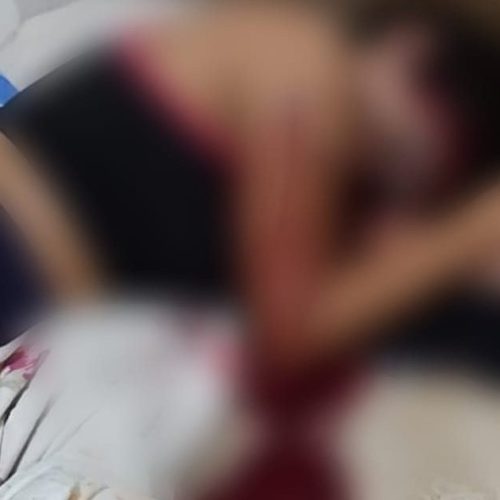 Mulher é baleada na cabeça dentro de casa na frente do filho menor de idade