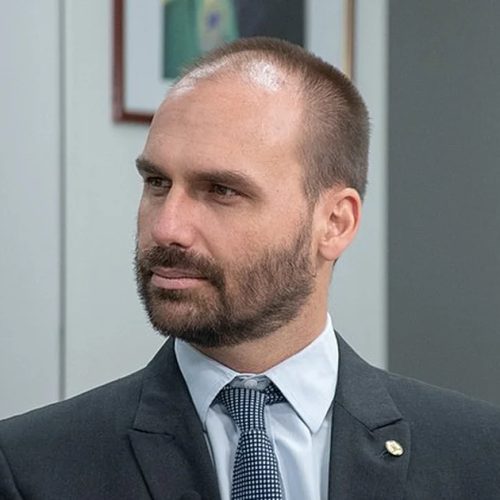 Moraes vota para condenar Eduardo Bolsonaro por difamação contra Tábata Amaral e propõe prisão de um ano