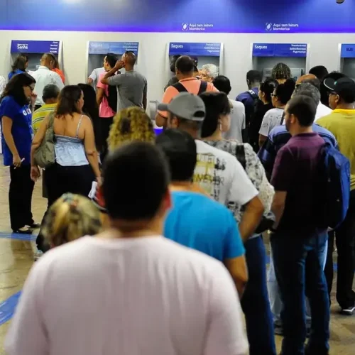 Bancários farão paralisação de 24 horas nesta quinta-feira (20)