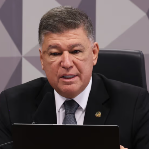 Após áudio de Flávio vir à tona, senador protocola CPMI do Banco Master e fala em “esquemas de corrupção”